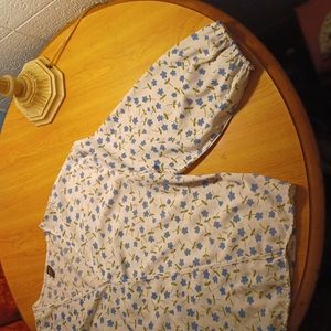 Criss-Cross Mid-Sleeve Flower Blouse